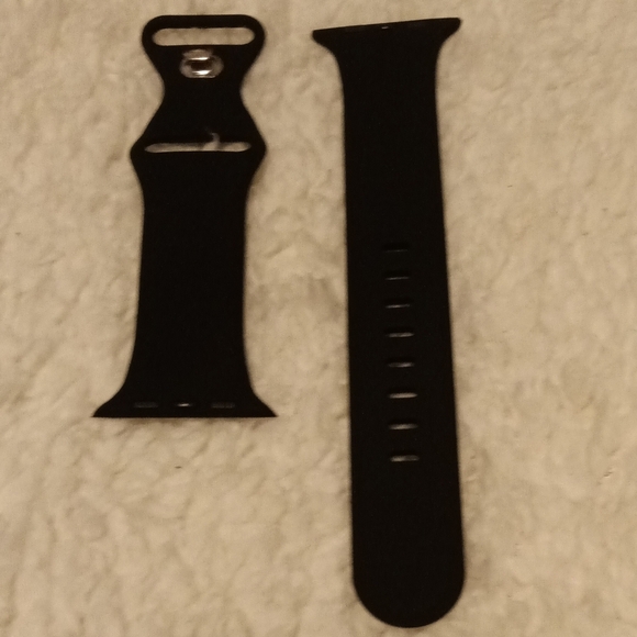 NEW BLACK Apple Watch Band - Silicone - Picture 5 of 5